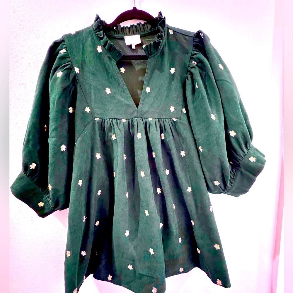 Super cute blouse